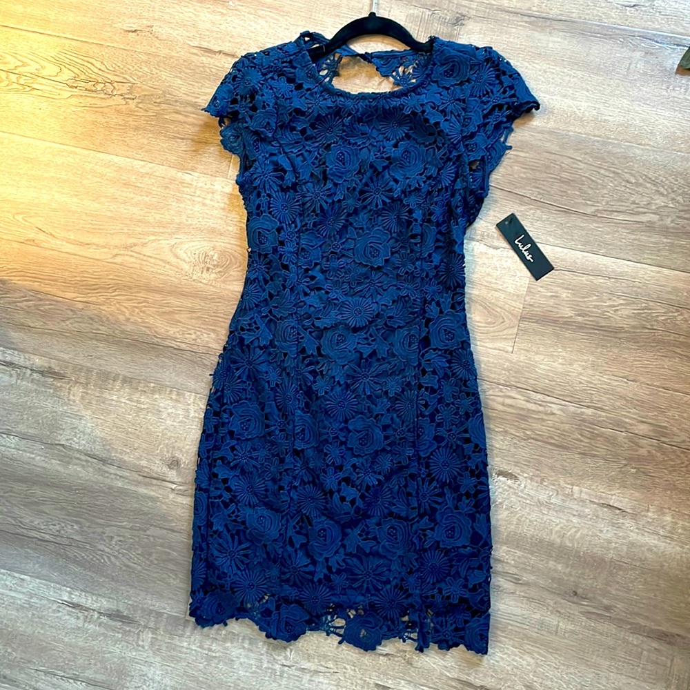 Backless dark blue lace cocktail dress, brand new never been wore from Lulus!